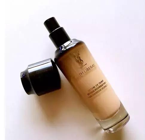 底妆起皮修护精华,油痘肌大瑕疵冬季起皮粉底推荐