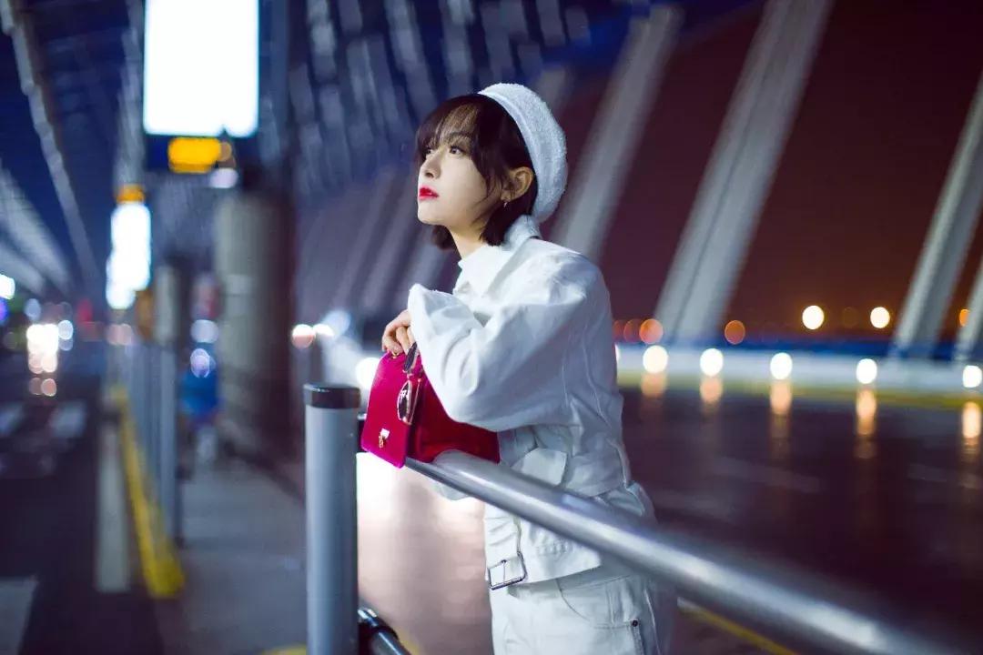 米兰时装周明星合影,明星米兰时装周造型刘诗诗