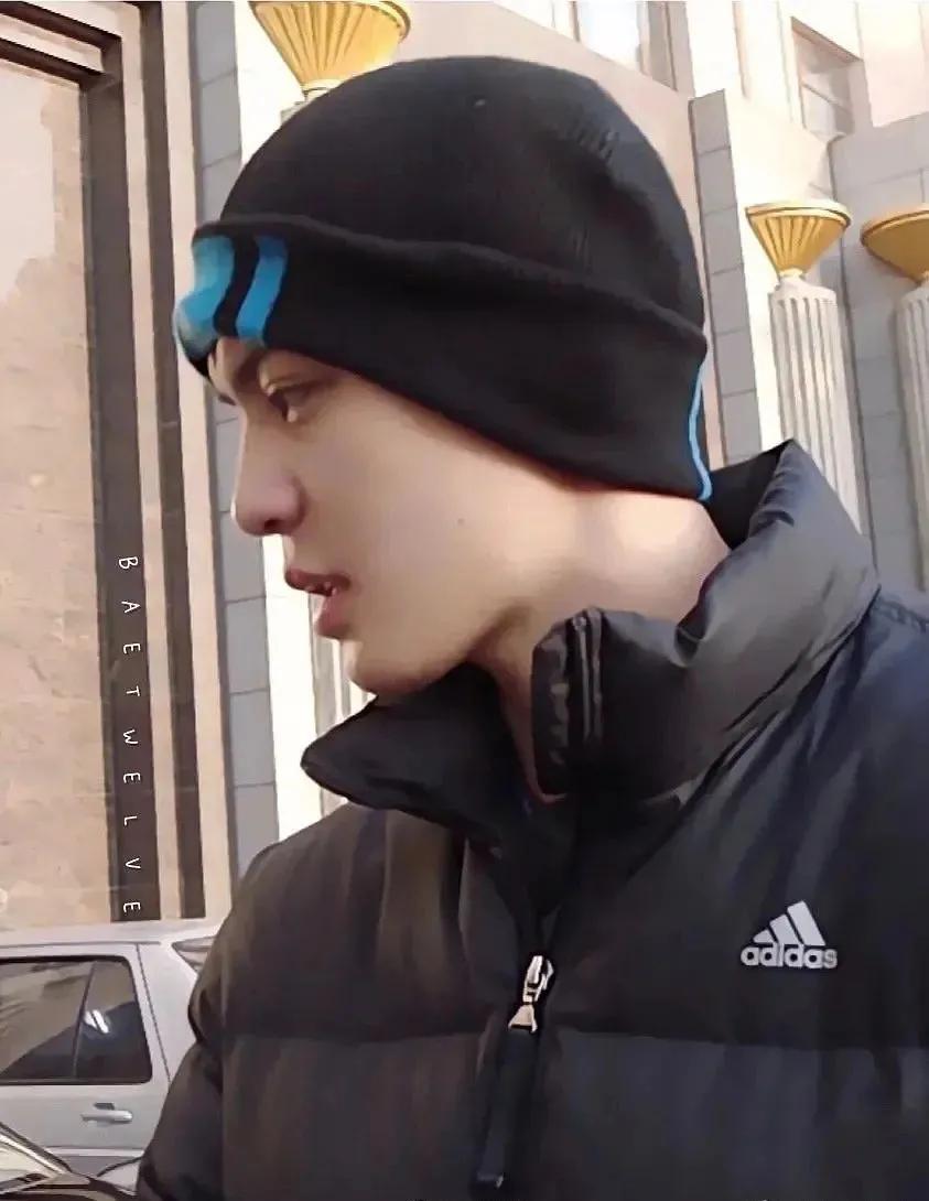 193cm体坛第一帅哥爆红，颜值惊艳：他要出道，男明星就哭吧