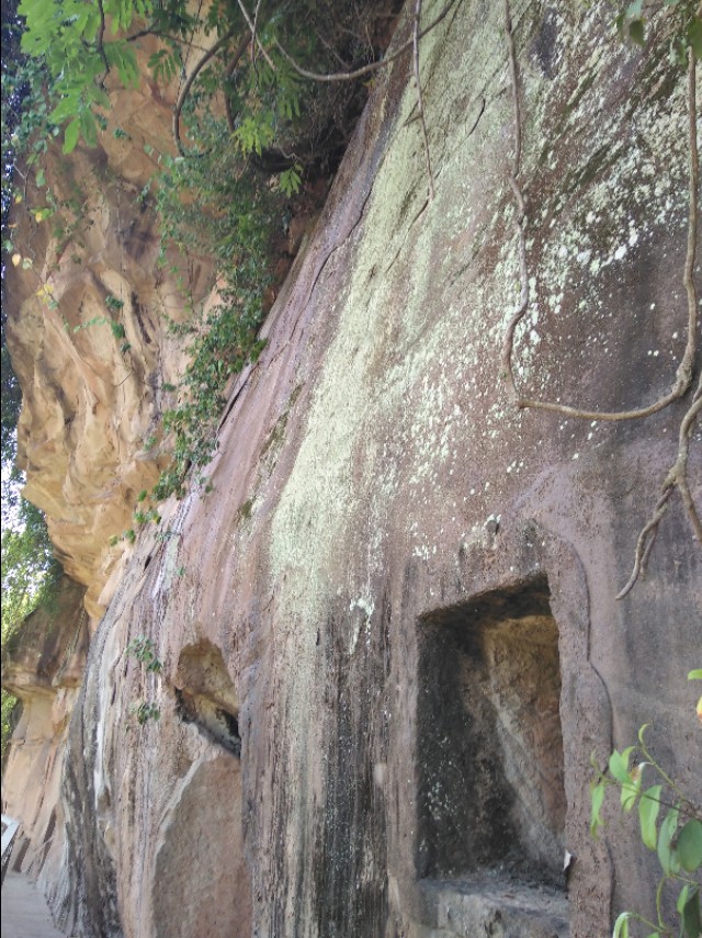 北碚乡村里最神秘的野风景一一野人谷蛮子洞群