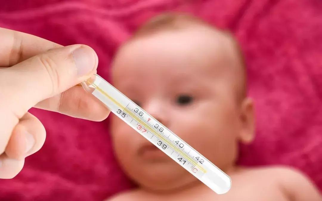 夏天孩子湿疹、腹泻、发烧怎么办？医生说这几个关键要做好