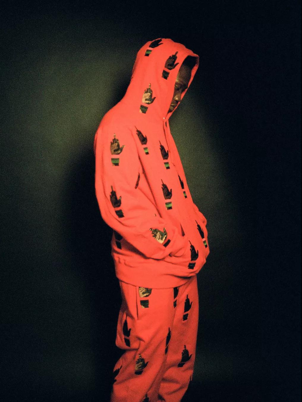 卫衣搭什么好看一点,卫衣搭什么外套显瘦