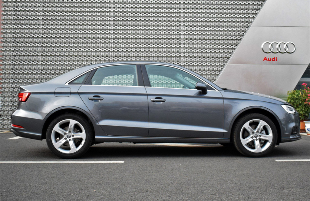 奥迪a3降价14万最低首付多少钱,17万左右买奥迪a3值不值