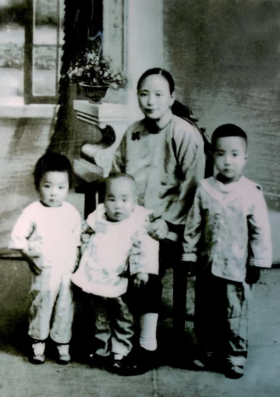 江冬秀是怎样成为胡适的妻子的,如何评价胡适妻子江冬秀