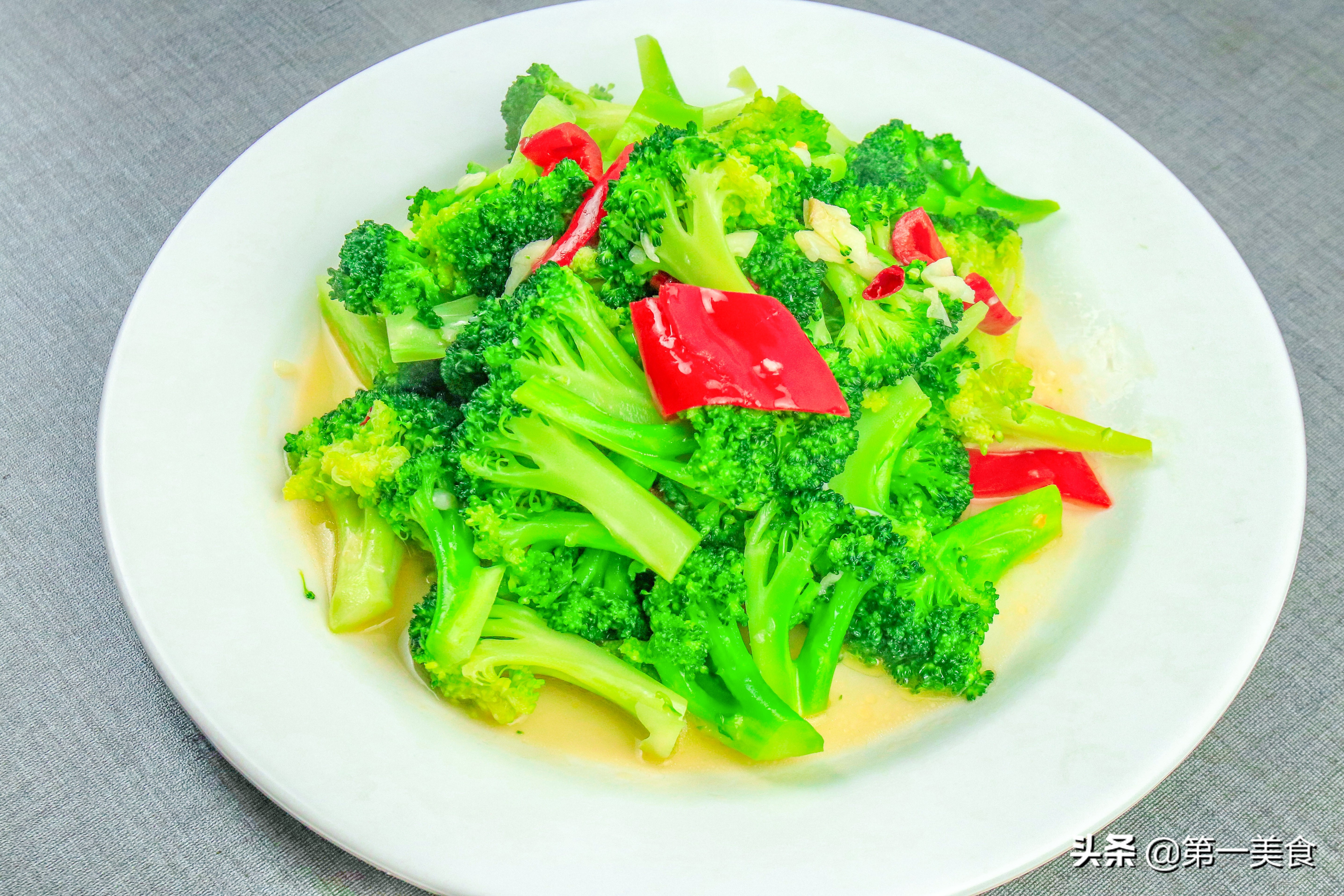 蒜蓉西兰花凉拌西兰花,西兰花蒜蓉怎么做