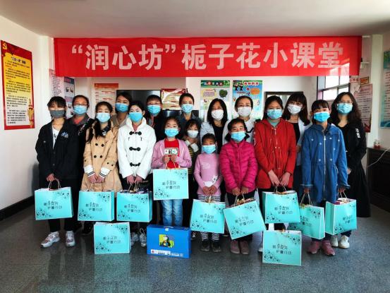 小屋故事|龙口市东方青少年社会事务服务中心用爱搭建“希望小屋”