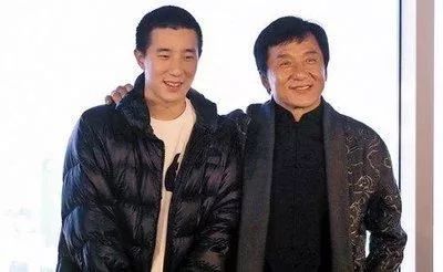 房祖名又惹事了，64岁的成龙心力憔悴，还被批判不是合格的父亲