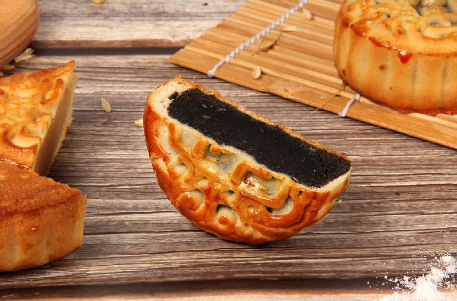 月饼吃什么馅最好吃又简单,南方月饼和北方月饼的馅