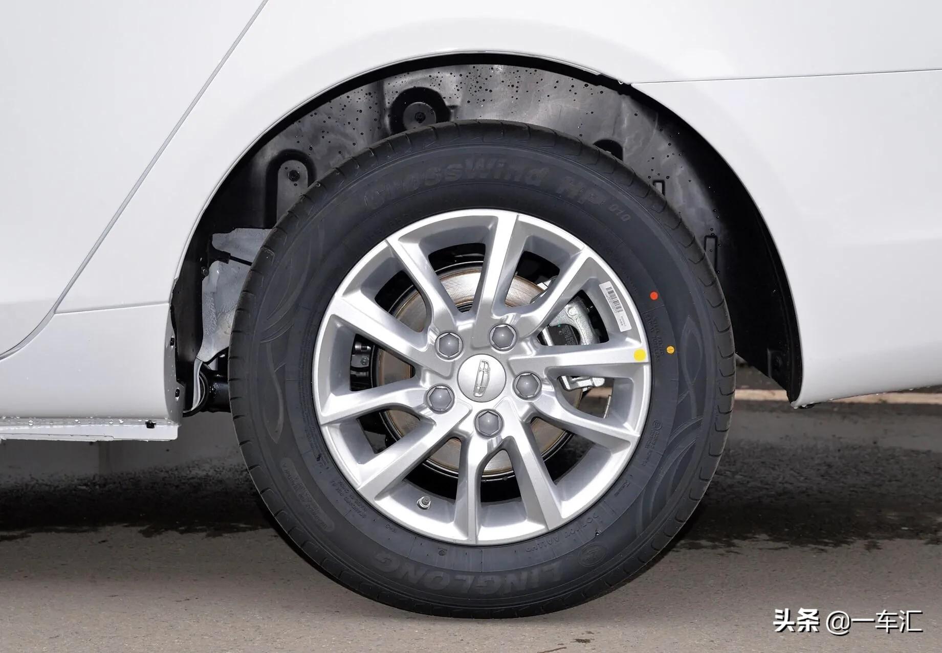 吉利7万性价比最高的车,吉利帝豪性价比