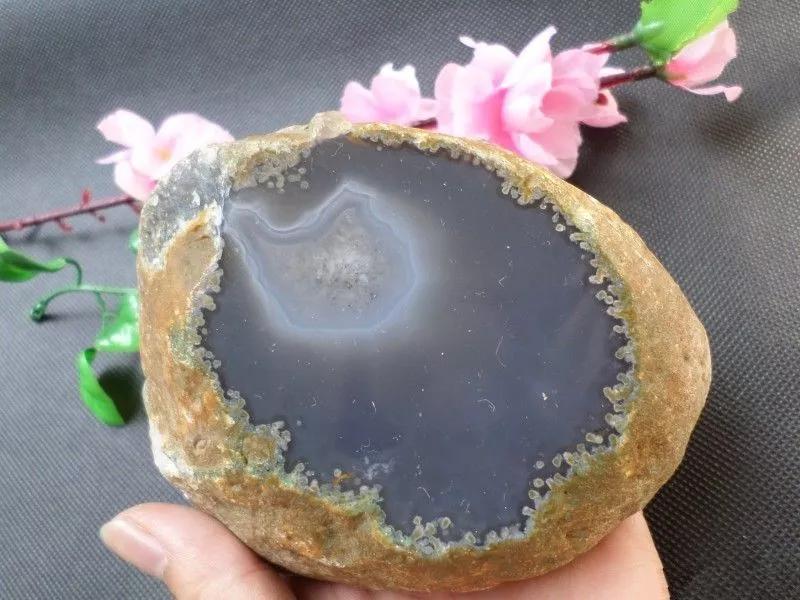 终于捡到了值钱的石头,捡到这些石头不要扔真的很值钱