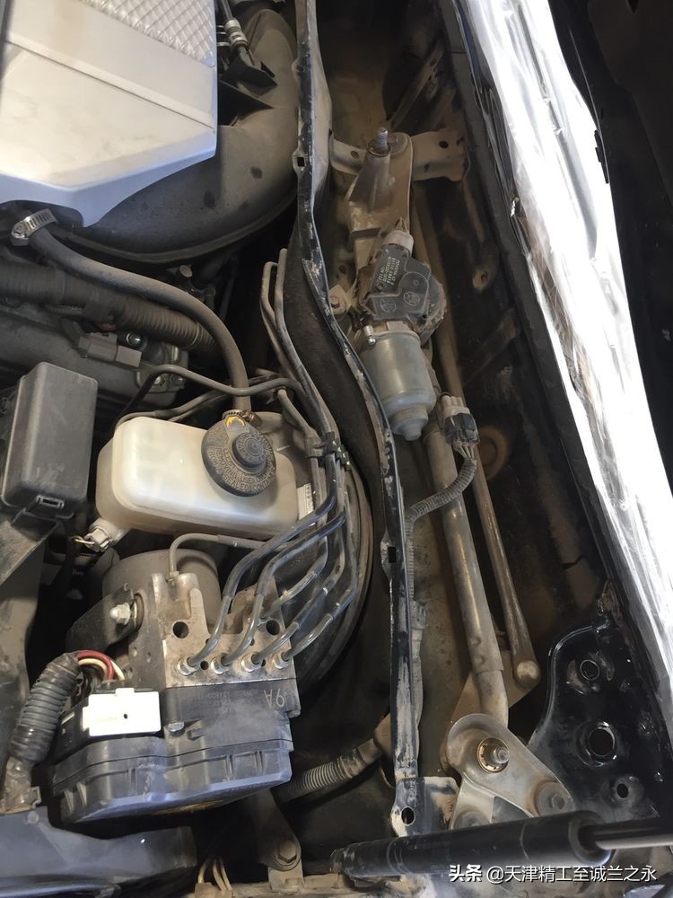 化州7哥翻新12代皇冠多少钱,11年丰田皇冠内饰翻新