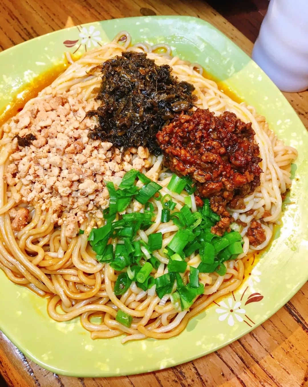 一碗小面一把青菜,一碗小面二个小菜