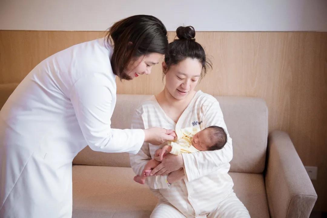 鍖绘姢浜哄憳鐖卞績瀹堟姢楂橀緞浜у,鍏崇埍鏃犲０涓栫晫鏈夊０