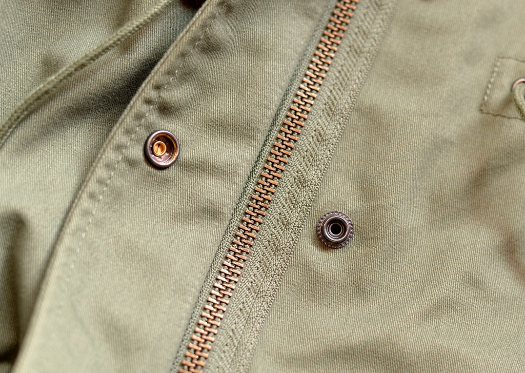 以枪炮玫瑰致敬经典——美军M-51Parka女式风衣评测