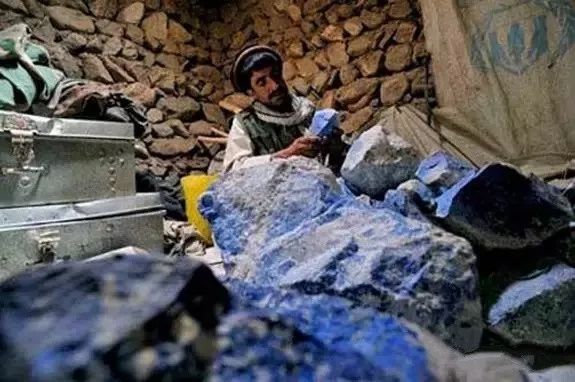 蓝色文玩有哪些品种,变色最快的五大文玩排名