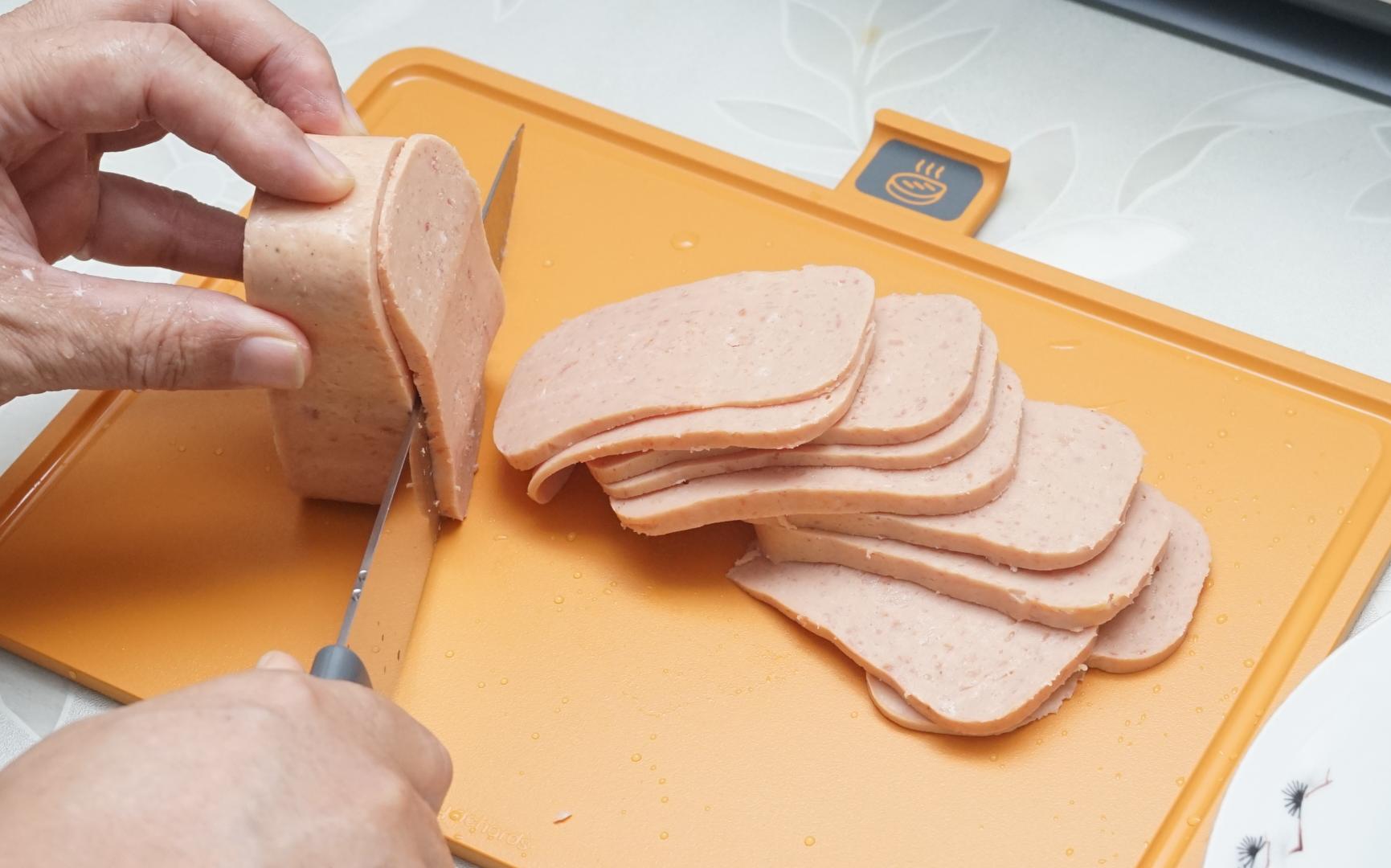 摩飞刀具砧板消毒机怎么拆开 (多功能砧板消毒测评)