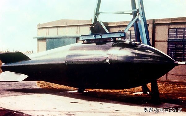 英国轰炸机v型,英国3v轰炸机