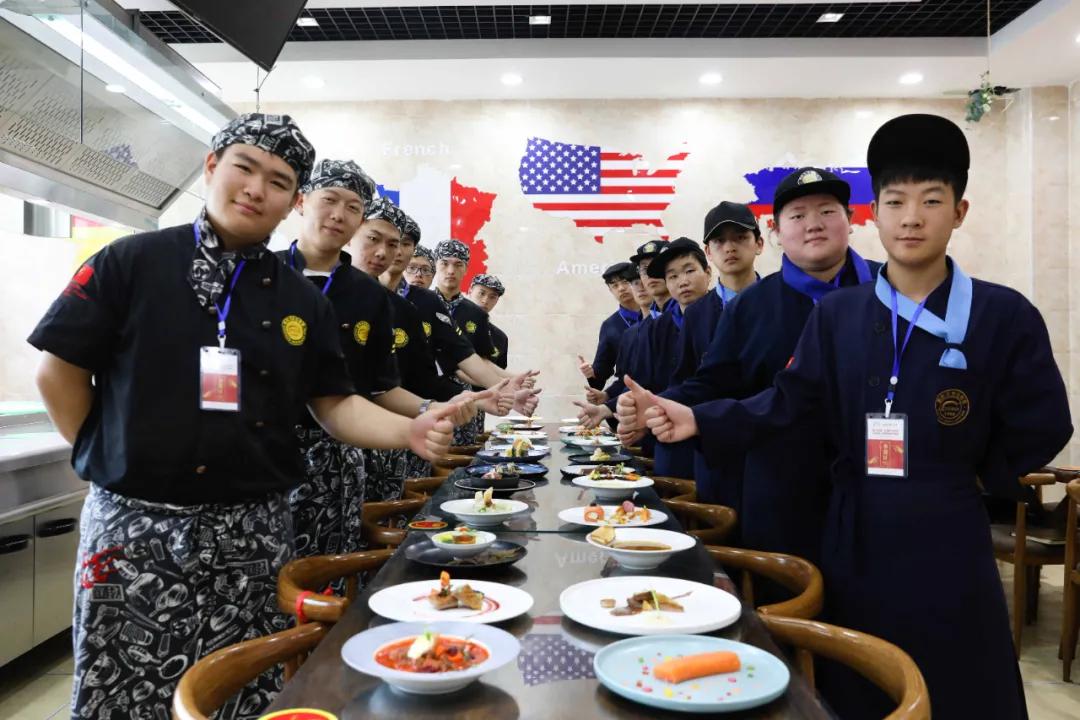 揭秘陕西新东方,在新东方学完了去门店也是做学徒