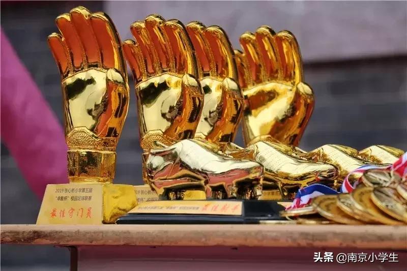 第十届锦江杯中小学足球联赛,市青少年足球联赛落幕