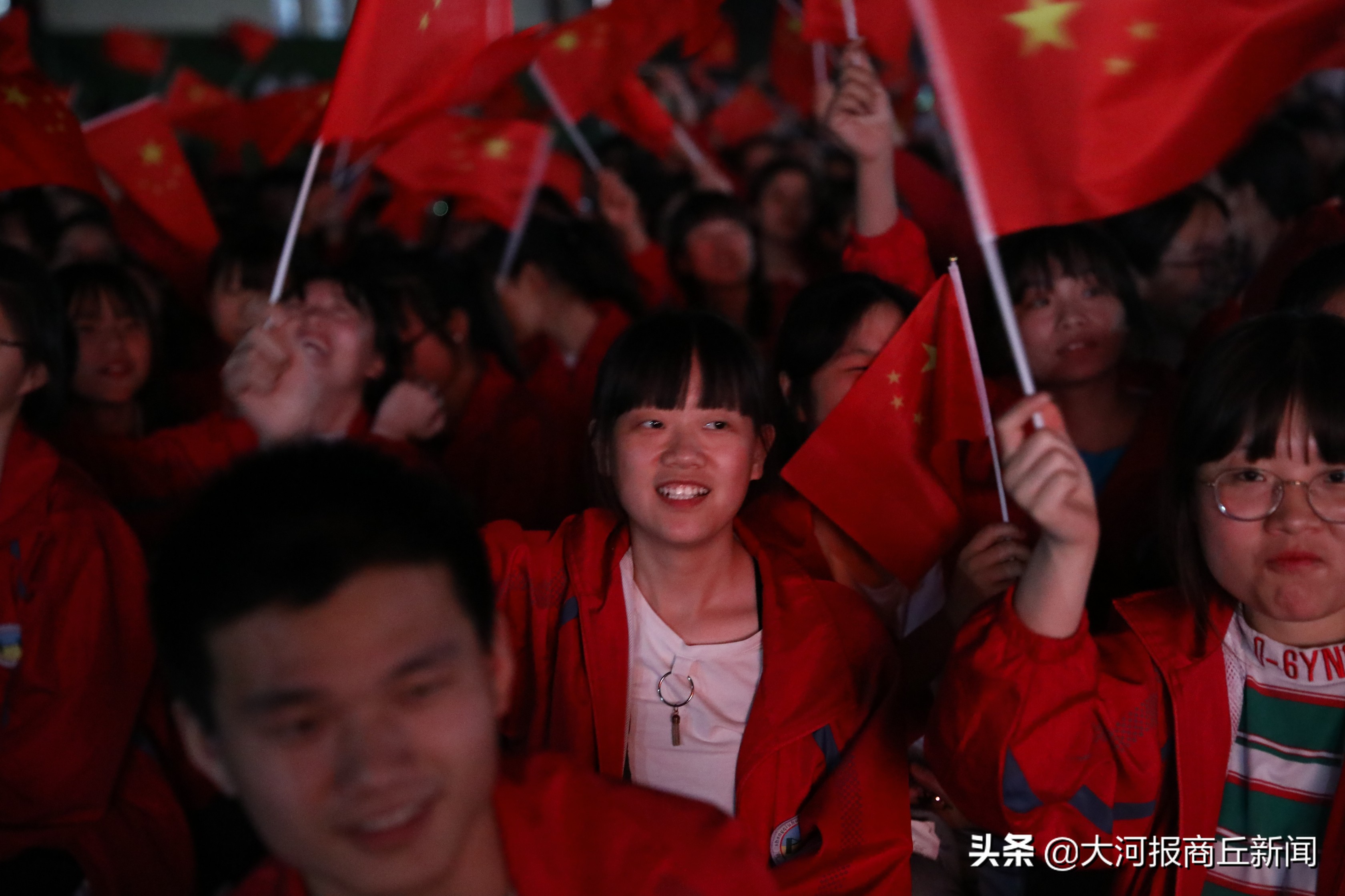 青春心向*党**建功新时代商丘市回民中学举行五四青年周文艺汇演