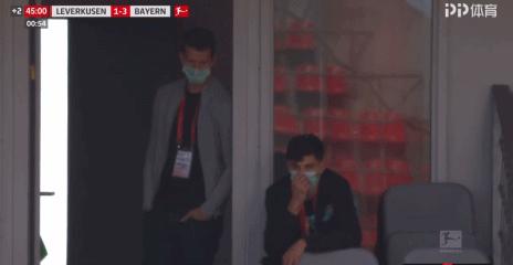 德甲拜仁逆转勒沃库森夺冠,德甲拜仁逆转胜斯图加特