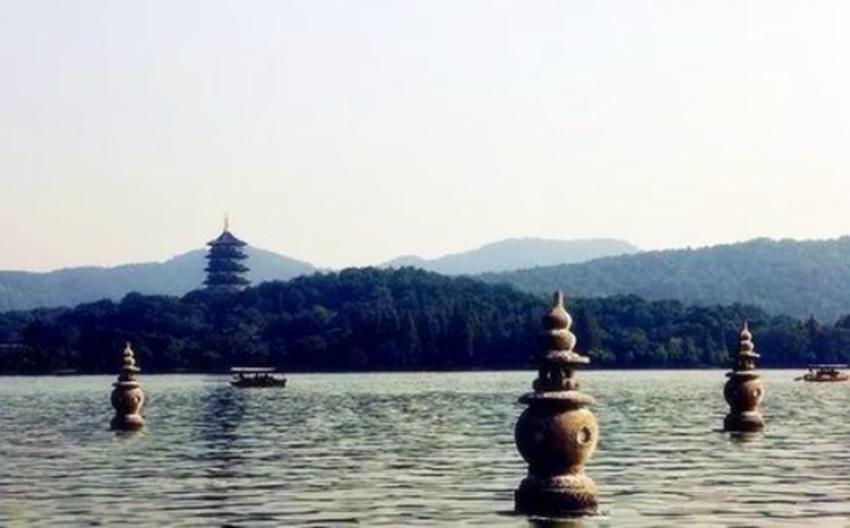 杭州西湖十景三潭,杭州西湖十景之一的三潭印月