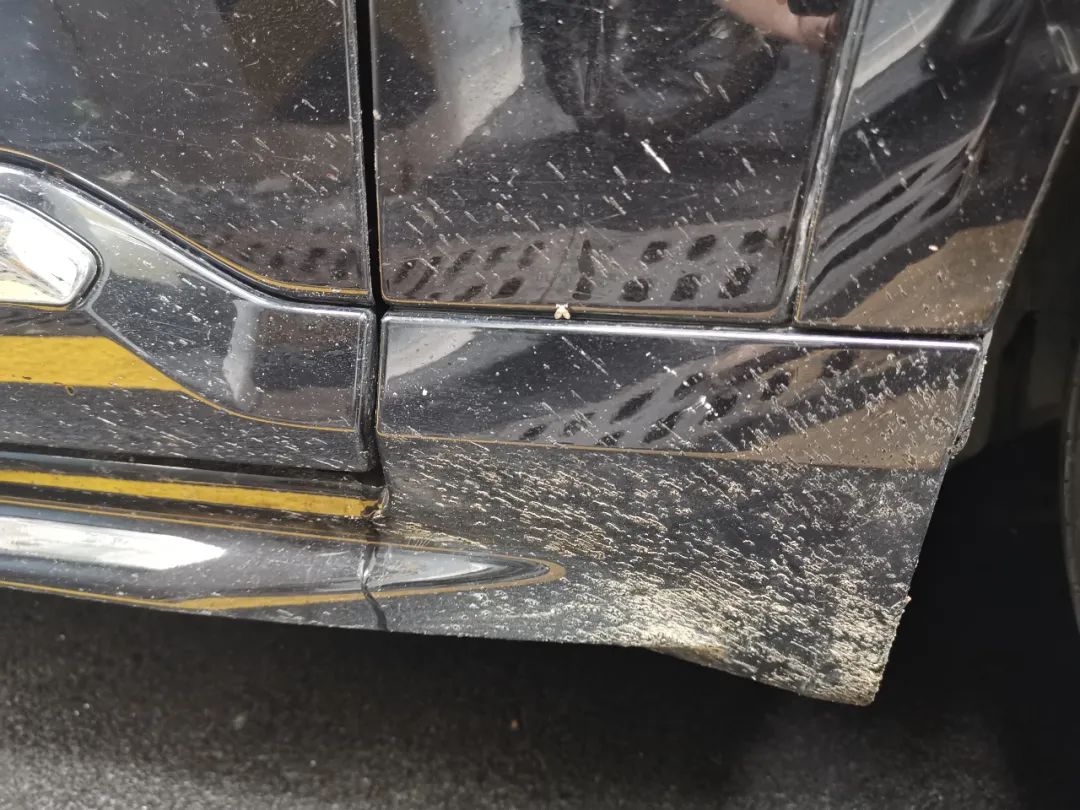 车上沾柏油怎么处理,车上沾沥青原因