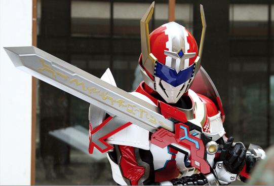 铠甲勇士炎龙和刑天合体,铠甲勇士刑天比炎龙铠甲谁厉害