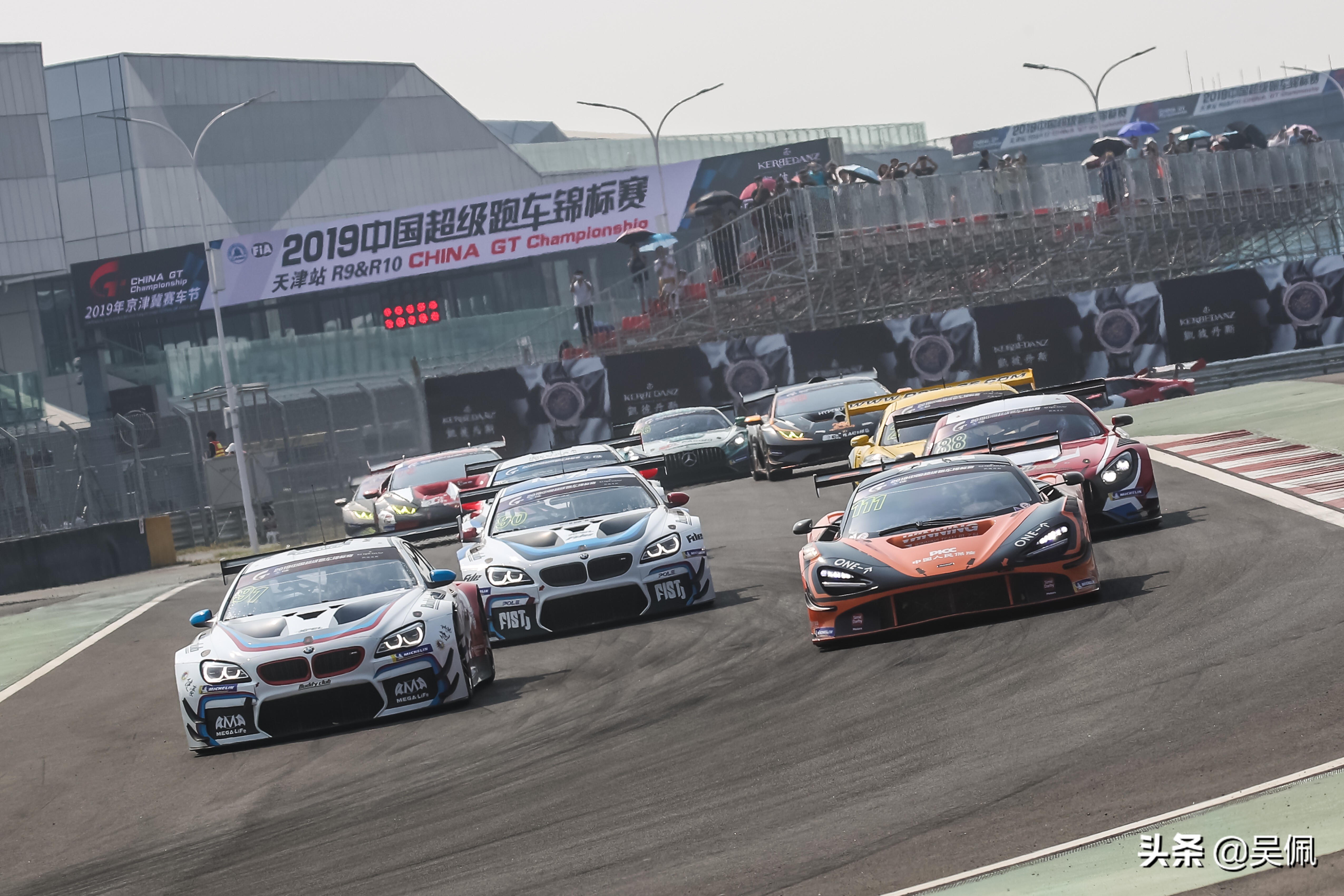 赛车场撞车了怎么办,赛车场撞了人怎么办