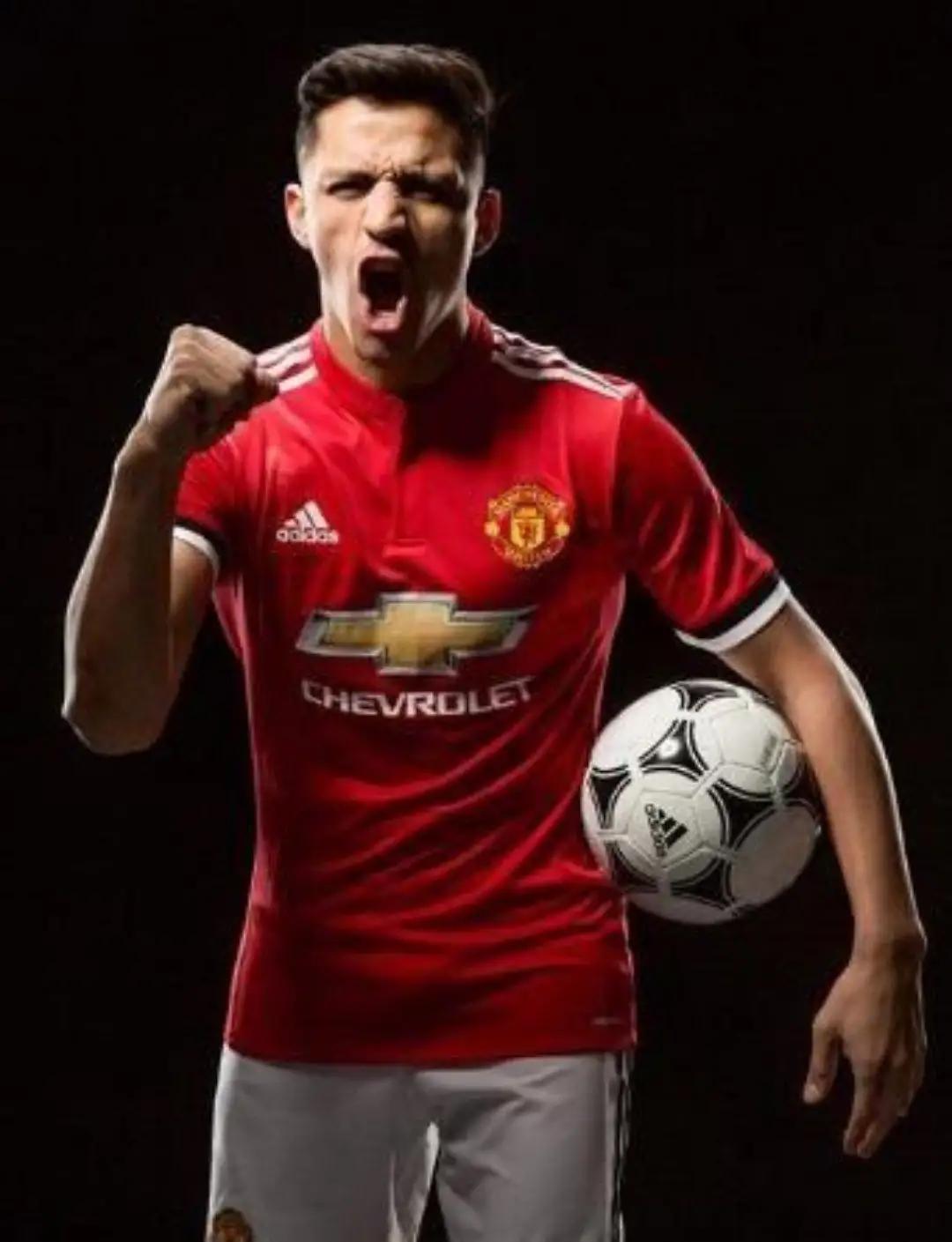 卡瓦尼瓦伦西亚球衣,卡瓦尼曼联球衣号