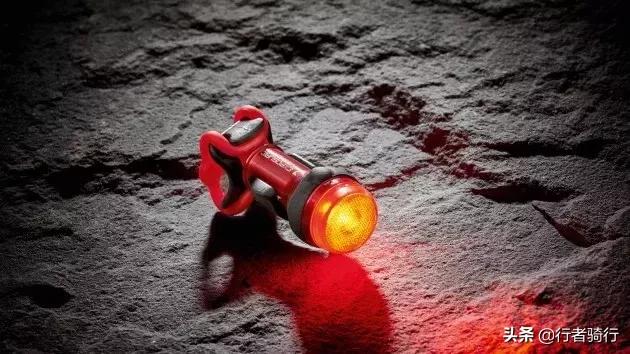 外媒评选十佳车,最实用的自行车灯