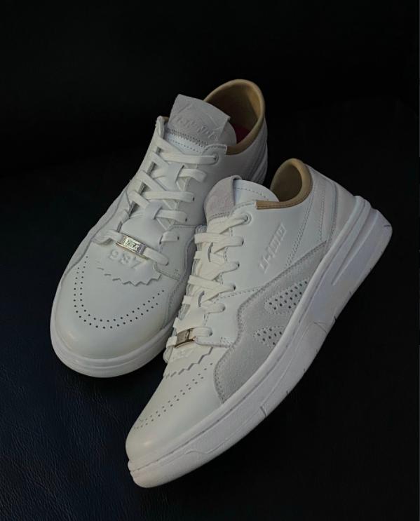 CJ1代终于要来了，新款板鞋时尚度满分，李宁这波新品太诱人