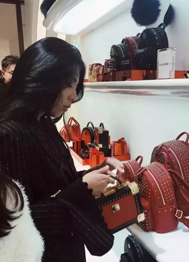 mcm为什么有的深有的浅,mcm为什么火