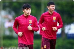 何超租借费用,何超年薪多少钱