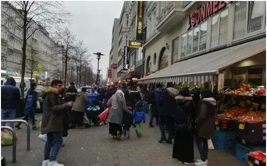 闀滃ご涓嬬殑寰峰啗,鍟嗗懆涓撴爮