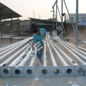 篮球场灯杆安装视频教程,球场照明灯杆选择