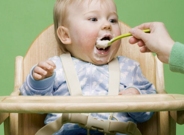 宝宝一直吃米粉有营养吗,吃米粉对身体有害吗