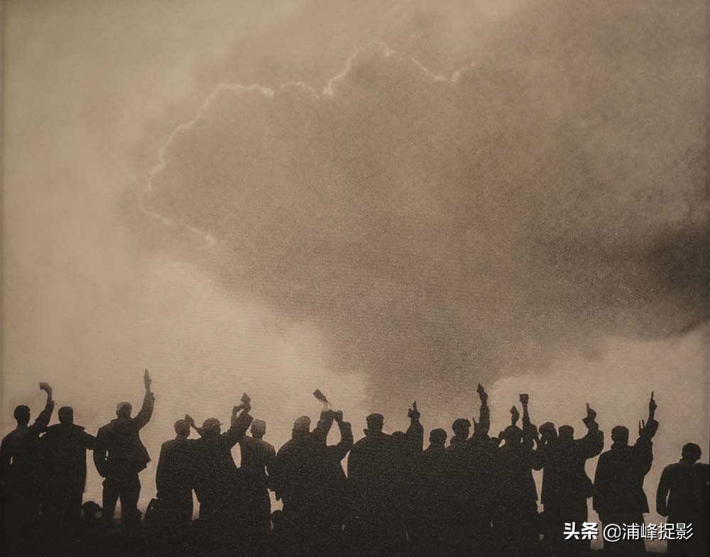 “两弹一星”揭秘激情岁月，第一个弹是什么，几乎无人回答正确