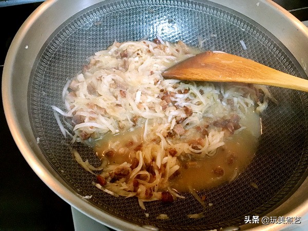 腊味萝卜的正宗做法,广式腊肠炒白萝卜好吃