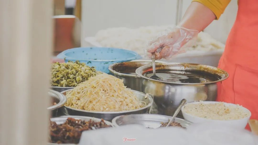 这碗粉说不上哪里好，但就是谁也替代不了...