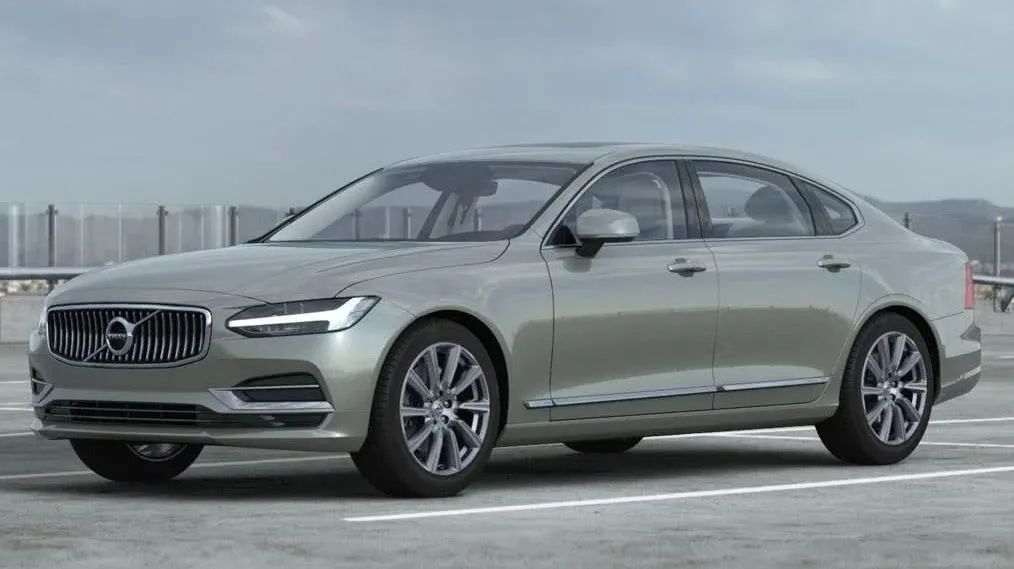 4年时间小伙轻松拿下百万奔驰,5万入手翼神怎么玩最有气质