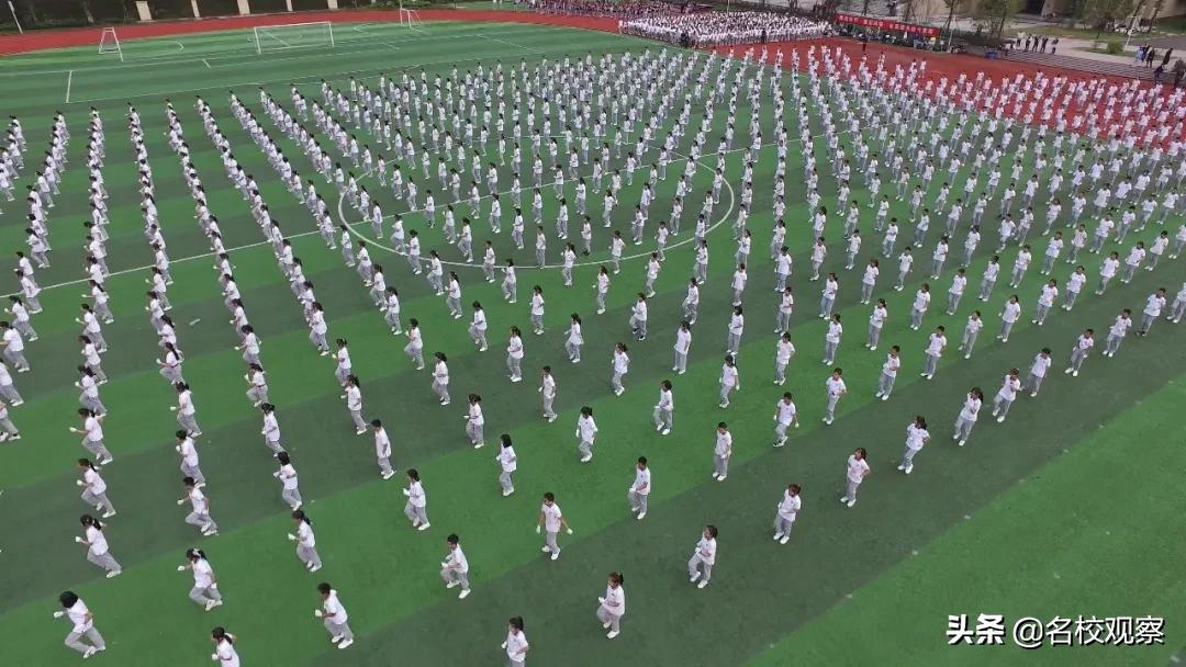 家长说：在这所学校，我们见到了最专业的教师团队，孩子变化巨大