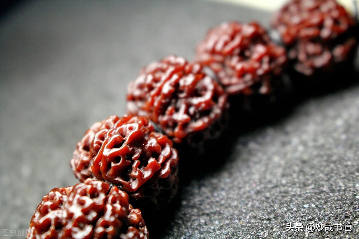 金刚菩提手串机刷和手盘的区别,金刚菩提108刚开始盘用什么绳