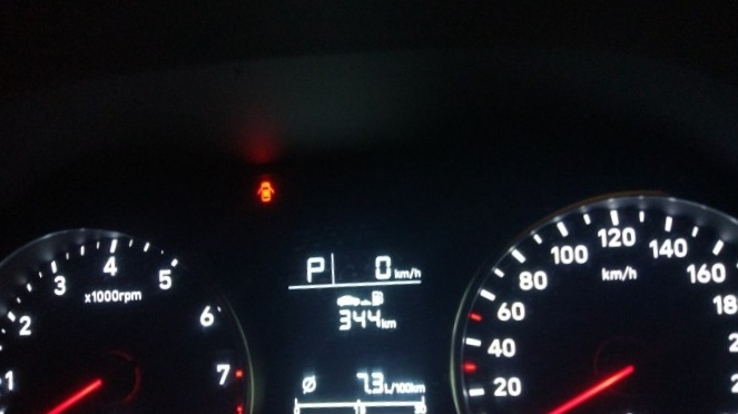 现代悦动最低车价,现代悦动油耗测评试驾视频