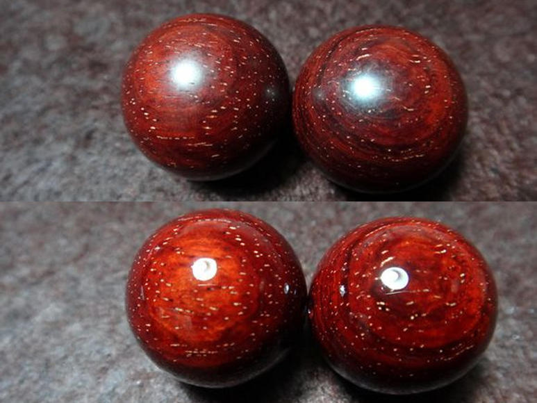 小叶紫檀油性最好的部分,小叶紫檀上有坑