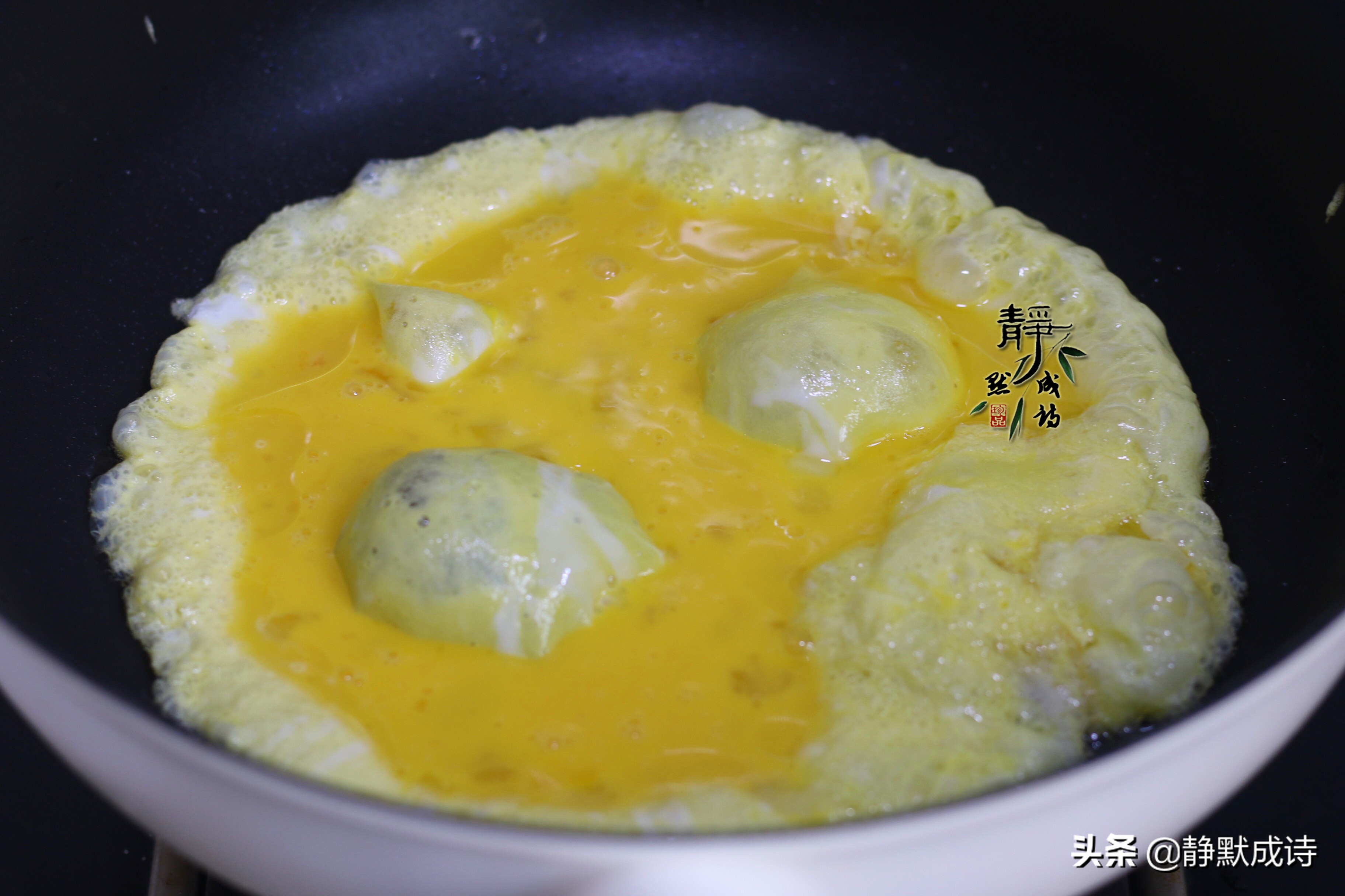 黄瓜炒鸡蛋要不要先把黄瓜用盐腌,黄瓜炒鸡蛋为啥黄瓜不入味