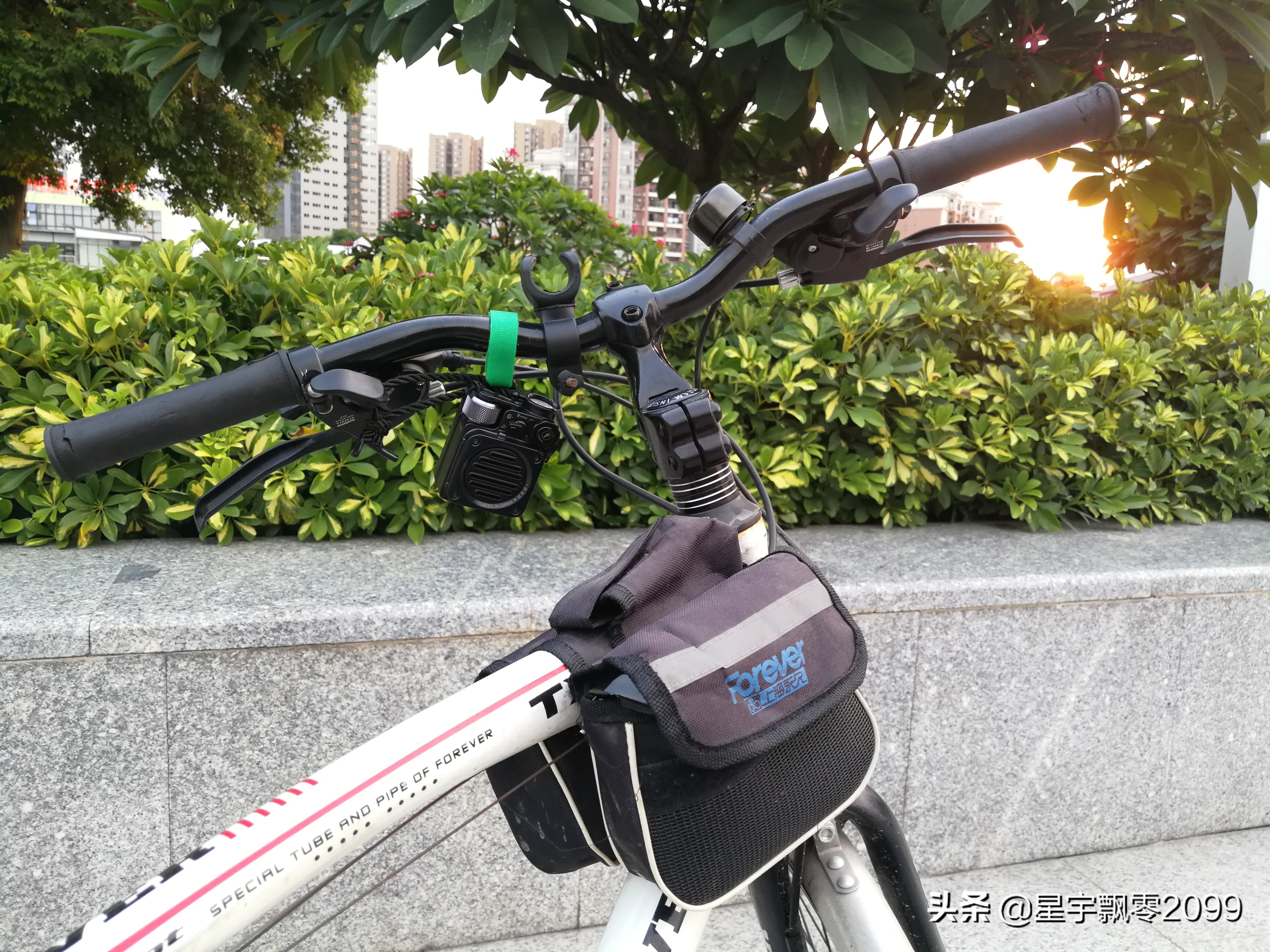 十大音质最好的户外蓝牙音箱评测,军旅风蓝牙音箱