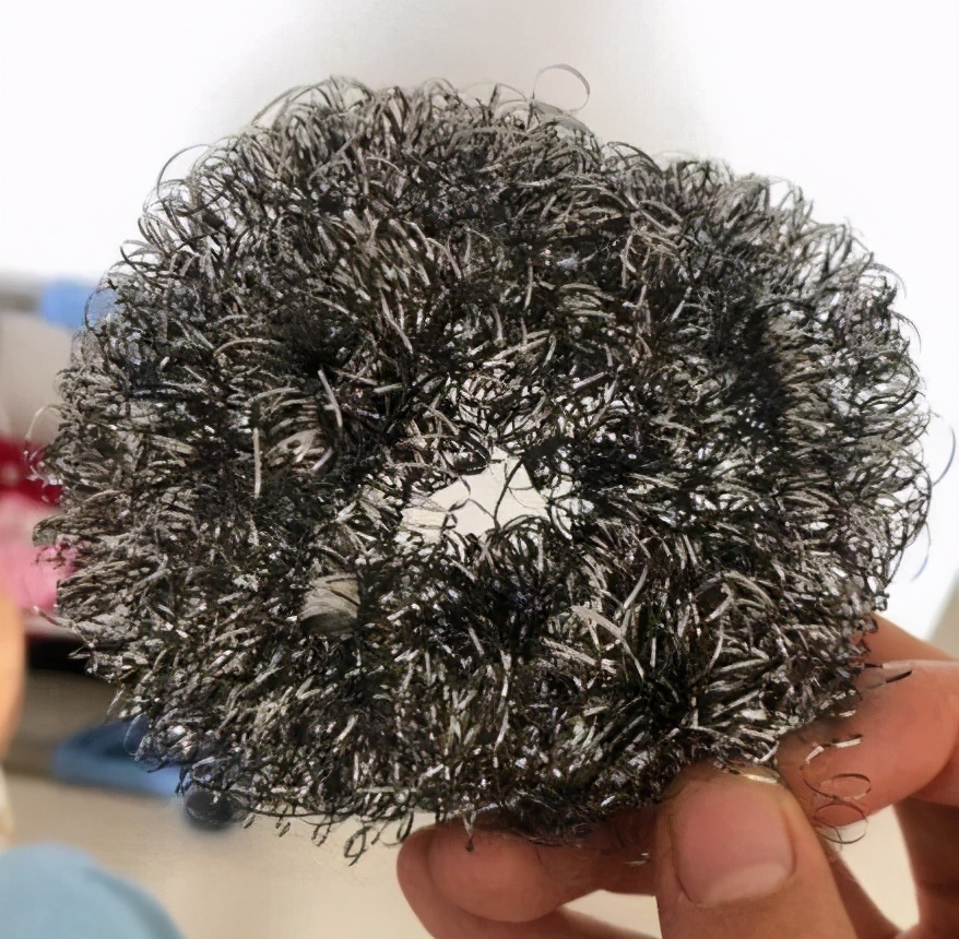 27岁男生脚臭,年轻小伙脚臭