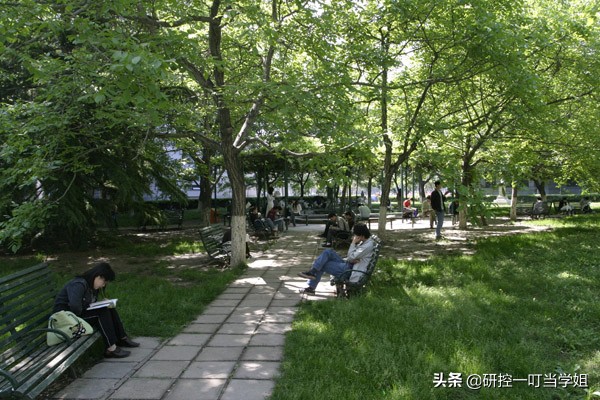 北京师范大学考研经验：学姐普通二本三跨二战北师大教育学硕士