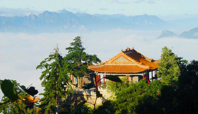 旅游秦岭风景区攻略图,秦岭南五台日出云海仙气飘飘